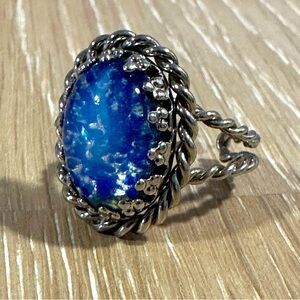 Adjustable vintage ring